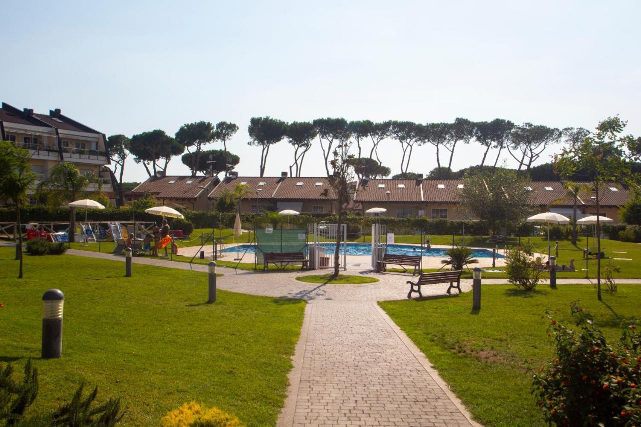 Alloggio Parco Di Plinio Apartamento Infernetto Exterior foto